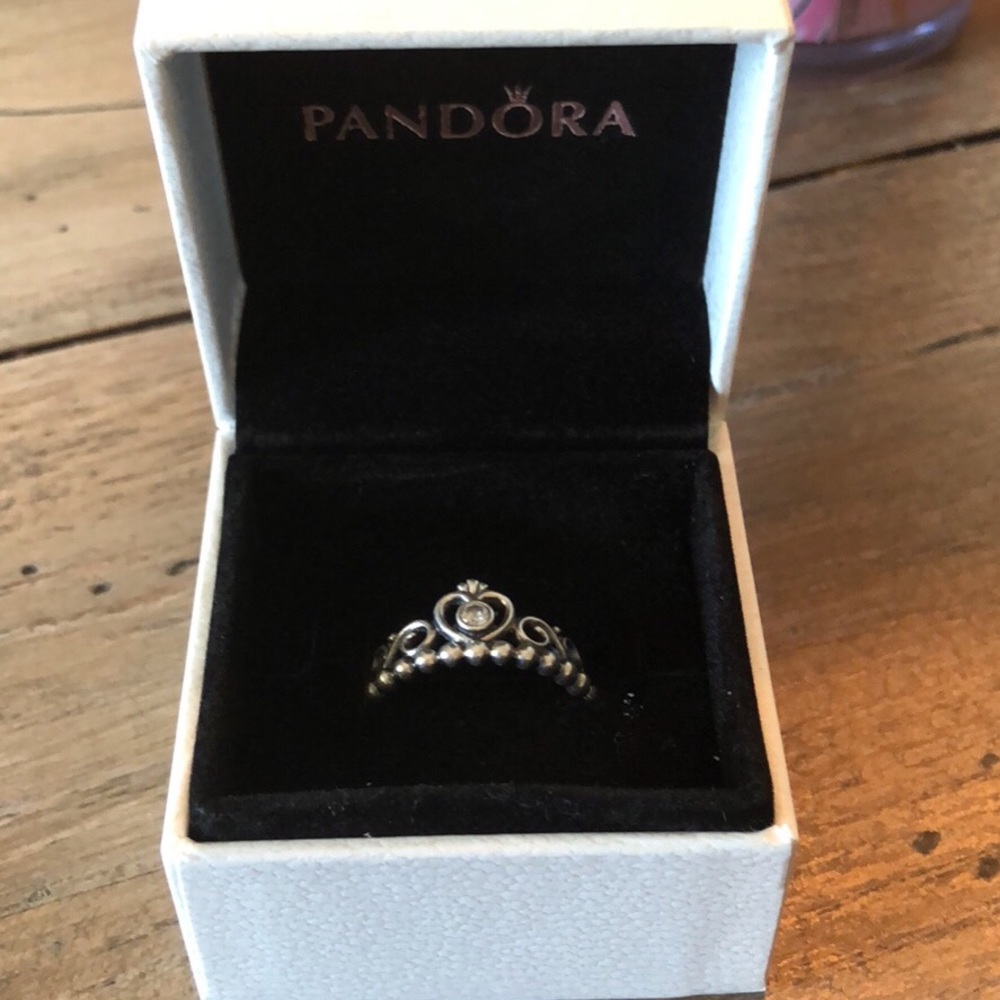 Pandora ring
